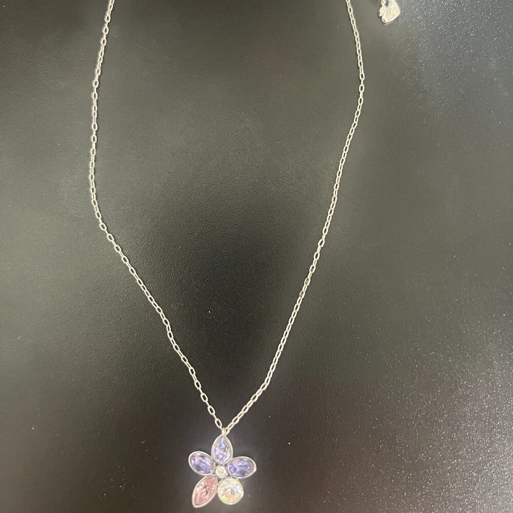Swarovski Flower necklace 16 inch adjustable clasp